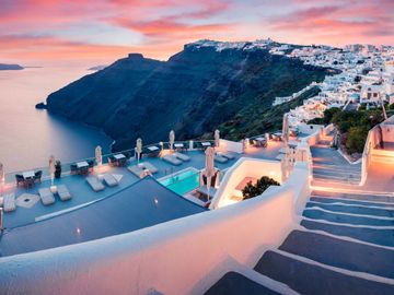  alt="The future always belongs to the leaders who shape it"  title="The future always belongs to the leaders who shape it" 